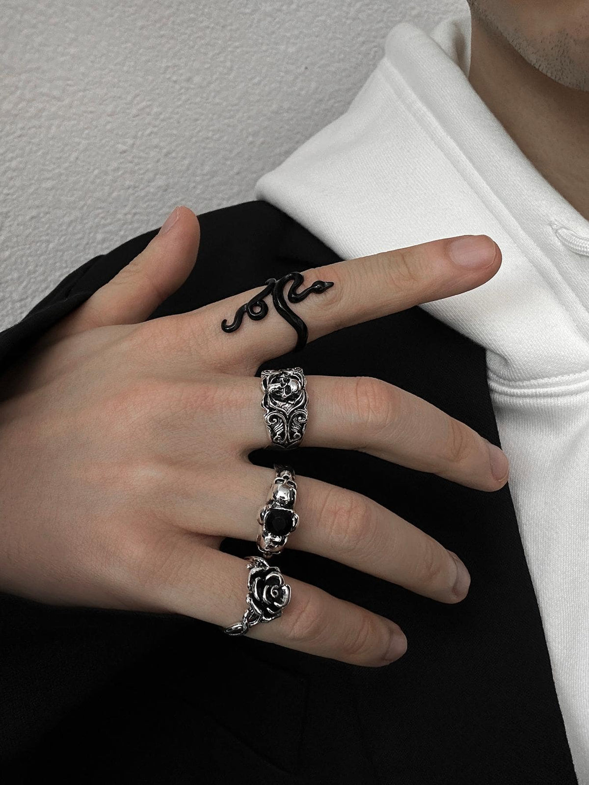 Kit 4 Anéis Antico Romano | Caveira e Flor Liga de Zinco